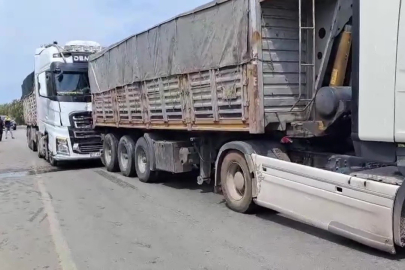 Bursa'da tırlar çarpıştı facianın eşiğinden dönüldü