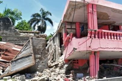 Filipinler’deki 7.8’lik depremde can kaybı 45’e yükseldi