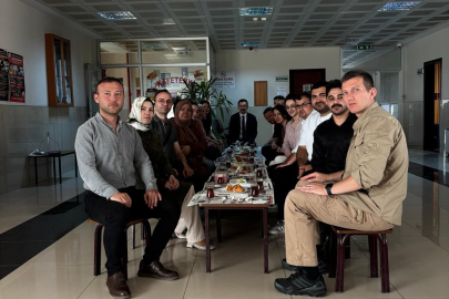 Karacabey Adliyesi’ne sabah en erken gelen personele sürpriz kahvaltı