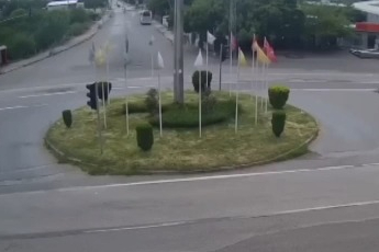 Yere düşen Türk bayrağını 1 dakika içinde kaldırdılar