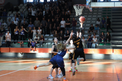 İnegöl Belediyespor U12 Kız Basketbol Takımı Bursa üçüncüsü oldu
