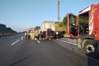 Kuzey Marmara Otoyolu'nda feci kaza: 1'i bebek 3 kişi hayatını kaybetti