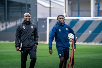 Pierre Webo için Süper Lig ve alt lig kulüpleri devrede