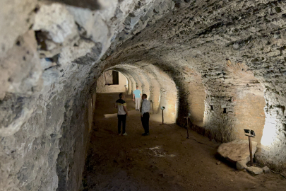 Roma lejyonlarının mühimmatının saklandığı depo tarihe tanıklık ediyor