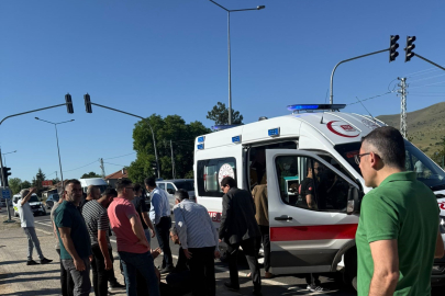 İşçi servisleri çarpıştı: 20 yaralı