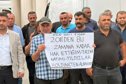 4 aydır maaşlarını alamadıklarını ileri süren maden işçileri işvereni protesto etti