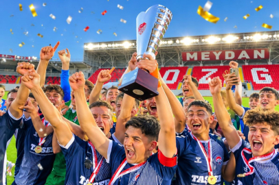 Bursa Orhangazi Futbol Kulübü, U18 Türkiye Şampiyonu oldu