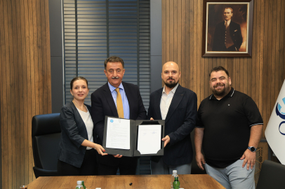 BUÜ'den görme engelli öğrencilere akıllı baston desteği