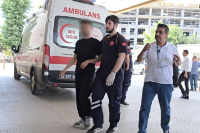 Bursa'da  sınavda rahatsızlanan genç ambulansla hastaneye sevk edildi