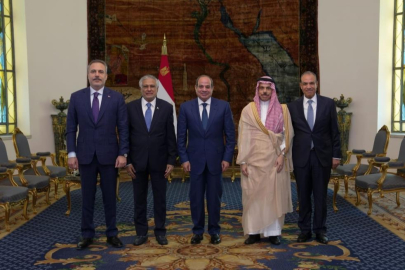 Bakan Fidan, Mısır Cumhurbaşkanı es-Sisi ile bir araya geldi