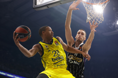 Fenerbahçe Beko, Devon Hall ile yollarını ayırdı