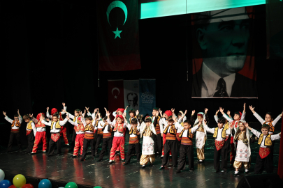 Nilüferli miniklerin mezuniyet sevinci