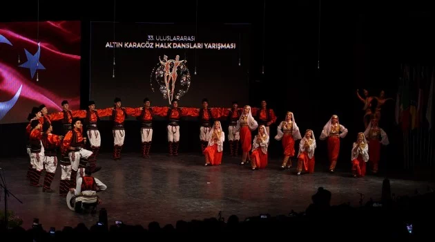 33. Altın Karagöz Halk Dansları yarışması tüm hızıyla sürüyor