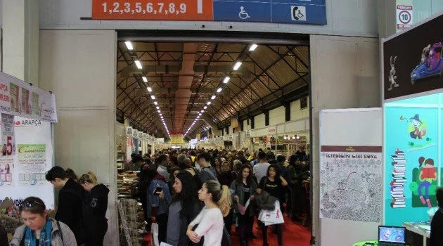 37’nci Uluslararası İstanbul Kitap Fuarı, kitapseverlere kapısını açtı