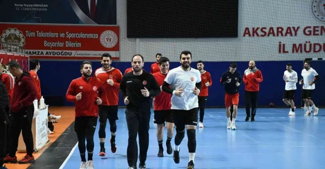 A Milli Erkek Hentbol Takımı Yunanistan maçına hazır