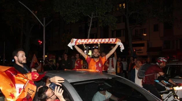 Afyonkarahisar’da Galatasaray’ın şampiyonluğu çoşkuyla kutlandı