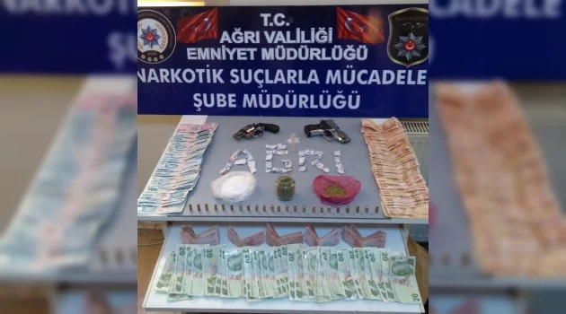 Ağrı merkezli uyuşturucu satıcılarına operasyon: 16 gözaltı