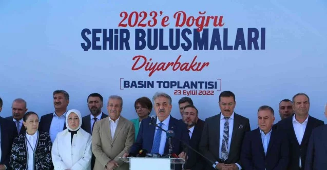 AK Parti heyeti Diyarbakır’a çıkarma yaptı