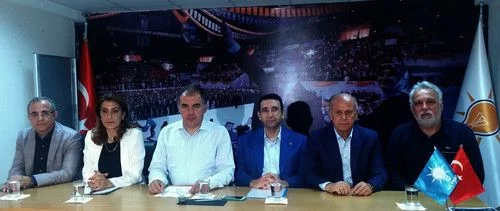 AK Parti İzmir Teşkilatı’ndan CHP’li vekillere tepki
