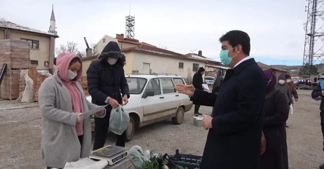 AK Partili Belediye Başkanından ’şeffaf belediyecilik’ örneği: Çarşı-pazar gezip, vatandaşa hesap verdi