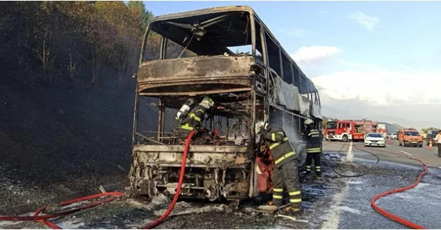 Alev alev yanan yolcu otobüsü küle döndü