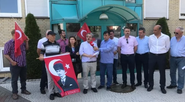 Almanya’da Ermeni anıtı dikilmesine Türklerden tepki