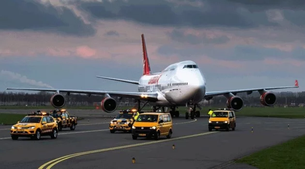 Amsterdam otobanı dev jumbo jetin geçişi için hazırlanacak