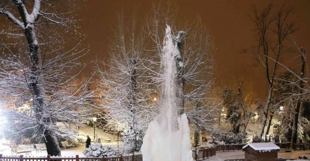 Ankara’da etkili olan kar kartpostallık görüntüler oluşturdu