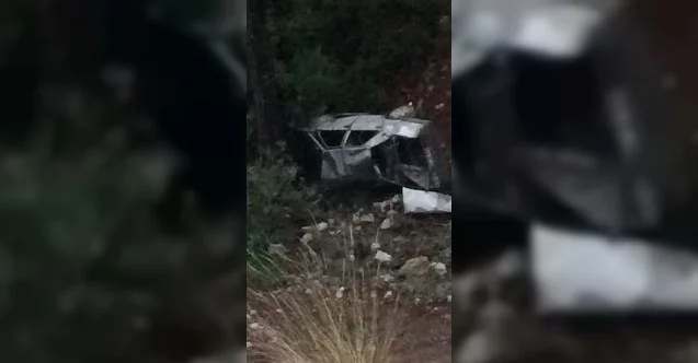 Antalya’da otomobil şarampole yuvarlandı: 1’i ağır 3 yaralı