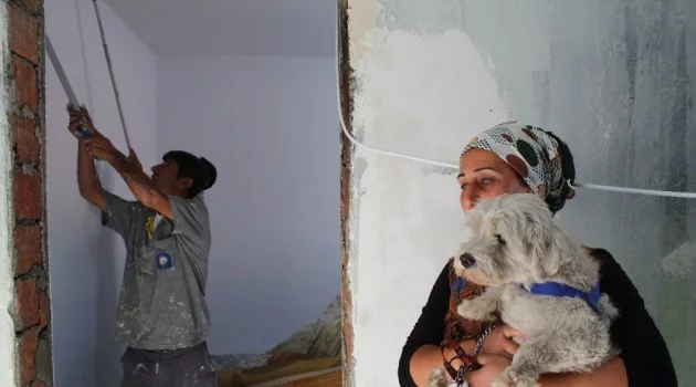 Antalya’da yangından, ’Cesur’ köpeğin kurtardığı aileye yardım eli