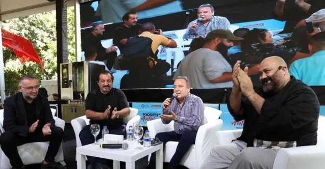 Antalyalılar ünlü şeflerin söyleşi ve workshopuna akın etti