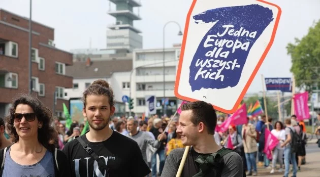 AP seçimleri öncesi Almanya’da ırkçı karşıtı gösteri