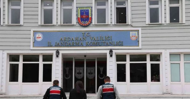 Ardahan’da 7 yıl 6 ay hapis cezası ile aranan terör örgütü üyesi yakalandı