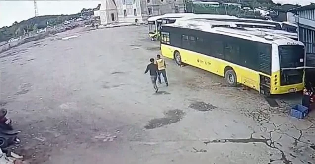 Arnavutköy’de 2 kişi park halindeki otobüslerin aküsünü çaldı