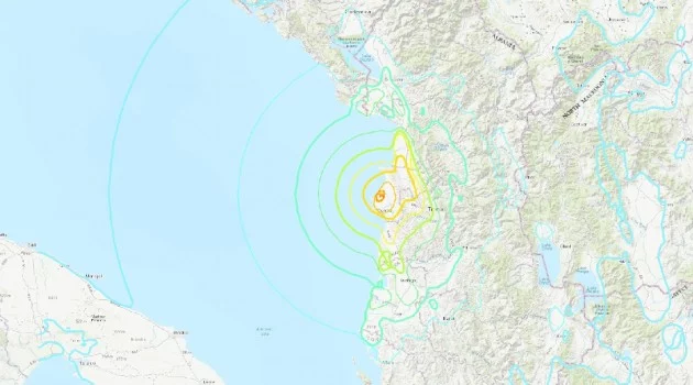 Arnavutluk'ta 6.4 büyüklüğünde deprem