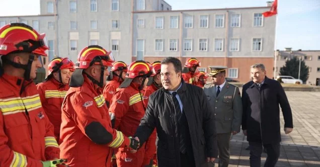 Arnavutluk’tan Türkiye’ye arama-kurtarma ekibi desteği