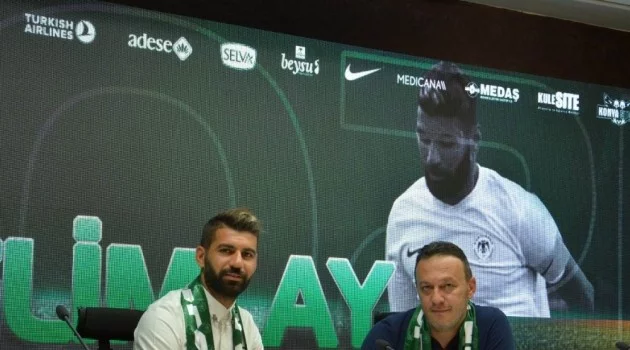 Atiker Konyaspor 3 futbolcuyla sözleşme yeniledi
