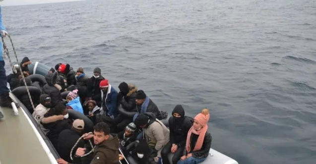 Ayvalık’ta 31 göçmen kurtarıldı