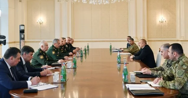 Azerbaycan Cumhurbaşkanı Aliyev Rusya Savunma Bakanı Şoygu’yu kabul etti