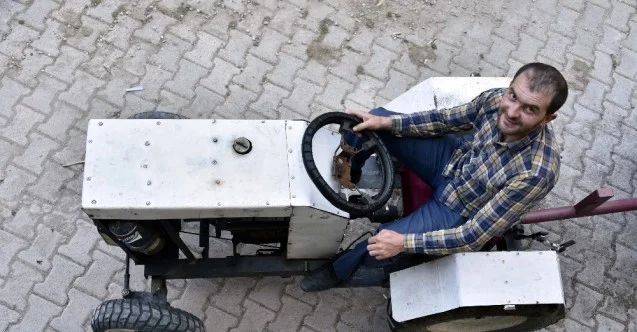 "Babası yorulmasın" diye sosyal medyadaki videoları izleyerek traktör yaptı