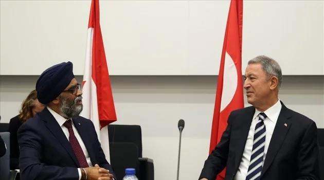 Bakan Akar, Kanada Savunma Bakanı Sajjan ile görüştü