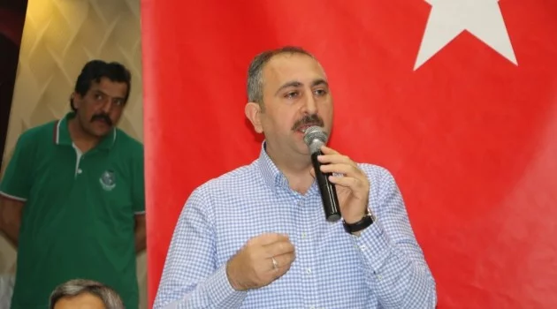 Bakan Gül’den Erdoğan’a yönelik diktatör eleştirilerine sert tepki