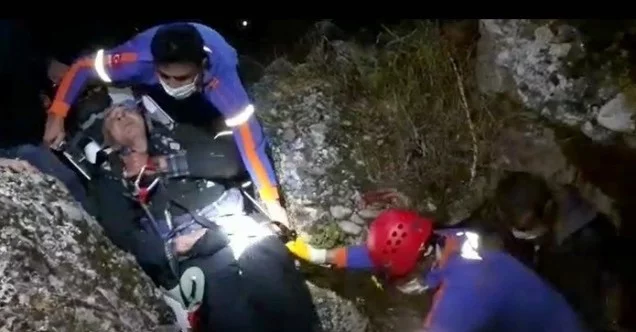 Balık tutarken suya düşen yaşlı adamı AFAD ekibi kurtardı