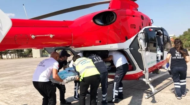 Balıkesir’de helikopter ambulans genç hasta için havalandı