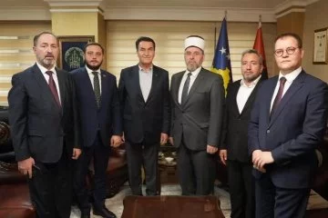 Başkan Dündar’dan Kosova'da ziyaretler