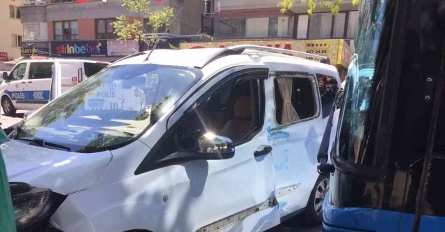 Başkentte halk otobüsü ile ticari araç çarpıştı: 2 yaralı