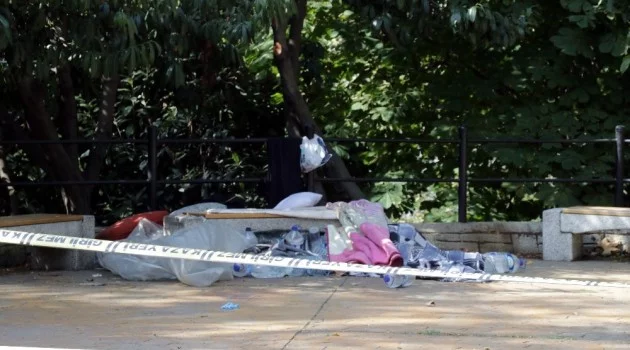 Beşiktaş’ta madde bağımlısı olan erkek şahıs parkta ölü bulundu