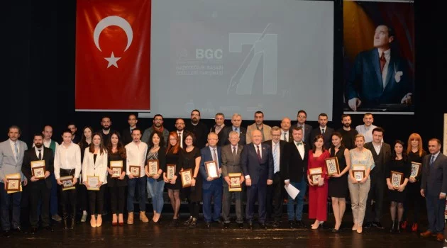 BGC Ödül Töreni'nde Yazarımız Erol Nural'a 'Sevgiliye' Ödülü