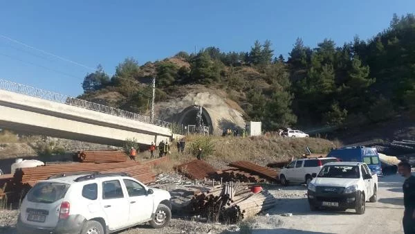 Bilecik'te kılavuz tren, raydan çıktı: 2 makinist öldü