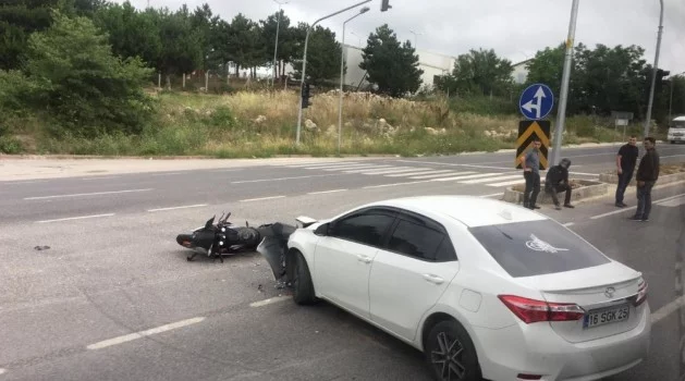 Bilecik’te otomobil ile motosikletin çarpışması sonucu 1 kişi yaralandı